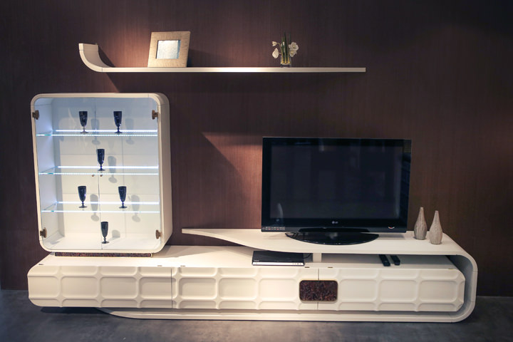 Ravvivare Shelving Unit