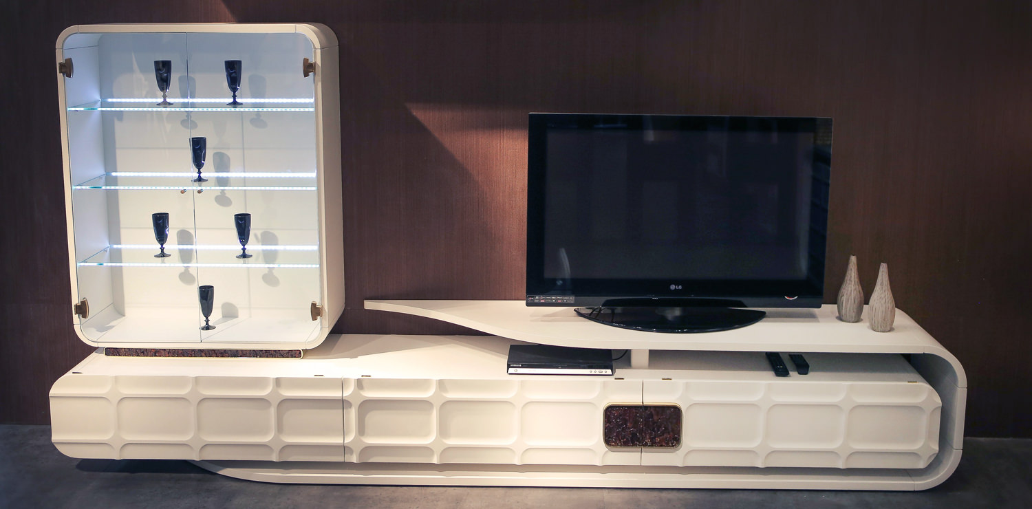Ravvivare Shelving Unit